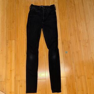 Hollister Ultra High-Rise Super Skinny Black Jeans